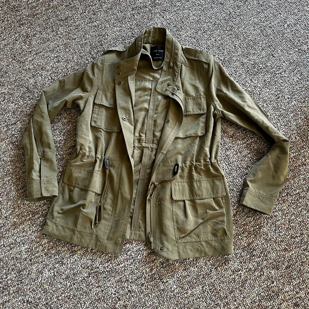 Lightweight jacket